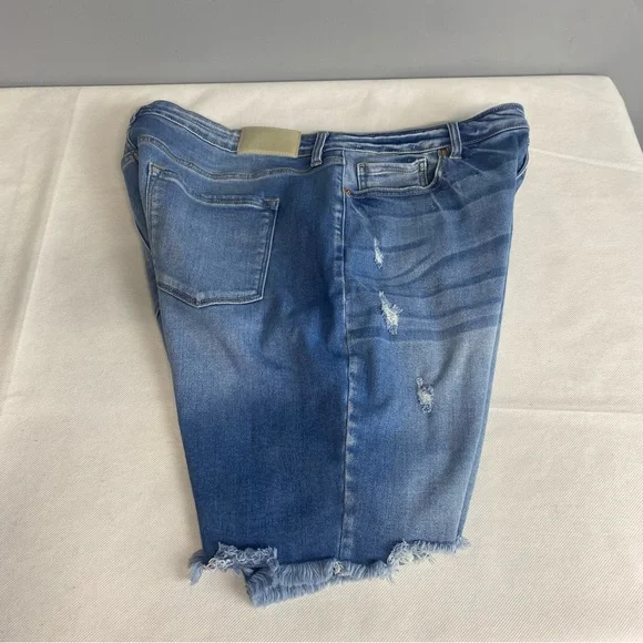 Distressed Denim Women Shorts - Picture 16 of 16